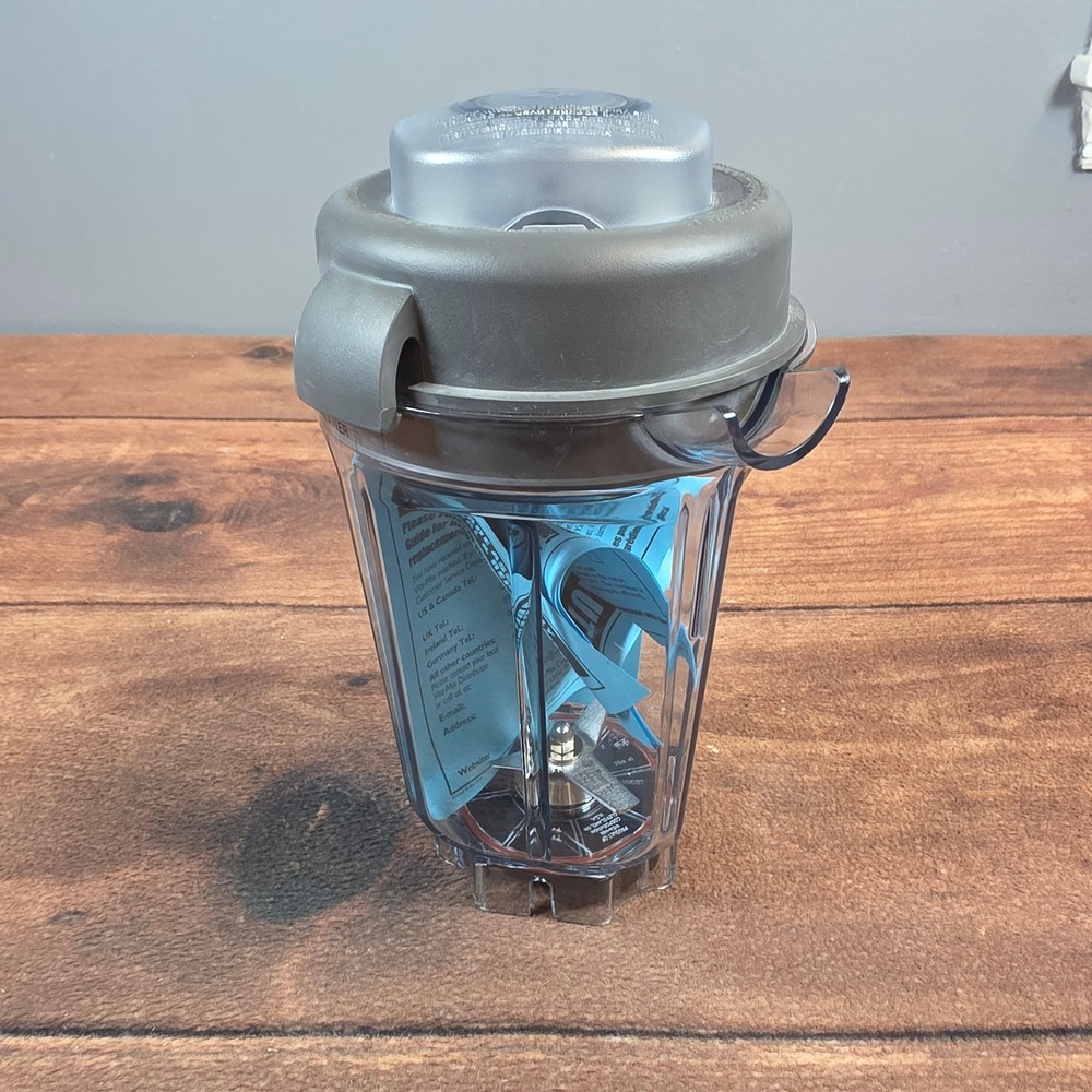 Vitamix Dry Grains Container 32oz Clear New Without Tags 001152 Blade & Lid